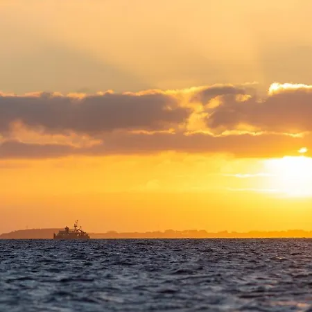 Haus Am Seezeichen - Whg. Luerssen